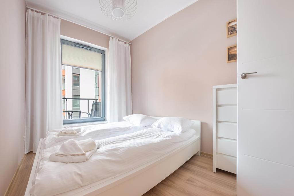 Stocznia418 Apartment กดัญสก์ ภายนอก รูปภาพ